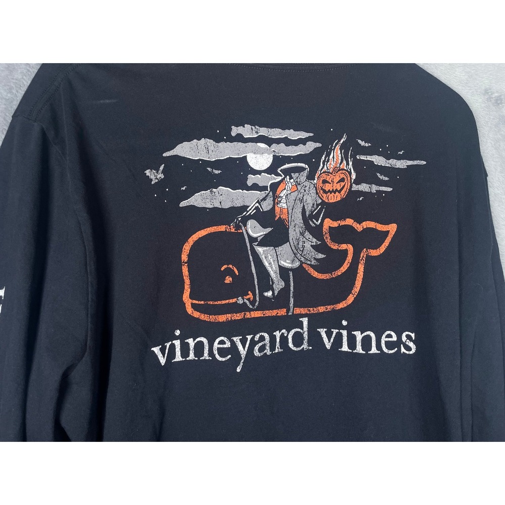 Vineyard Vines Mens XXL Black Halloween Headless Horseman Long Sleeve Pocket Tee